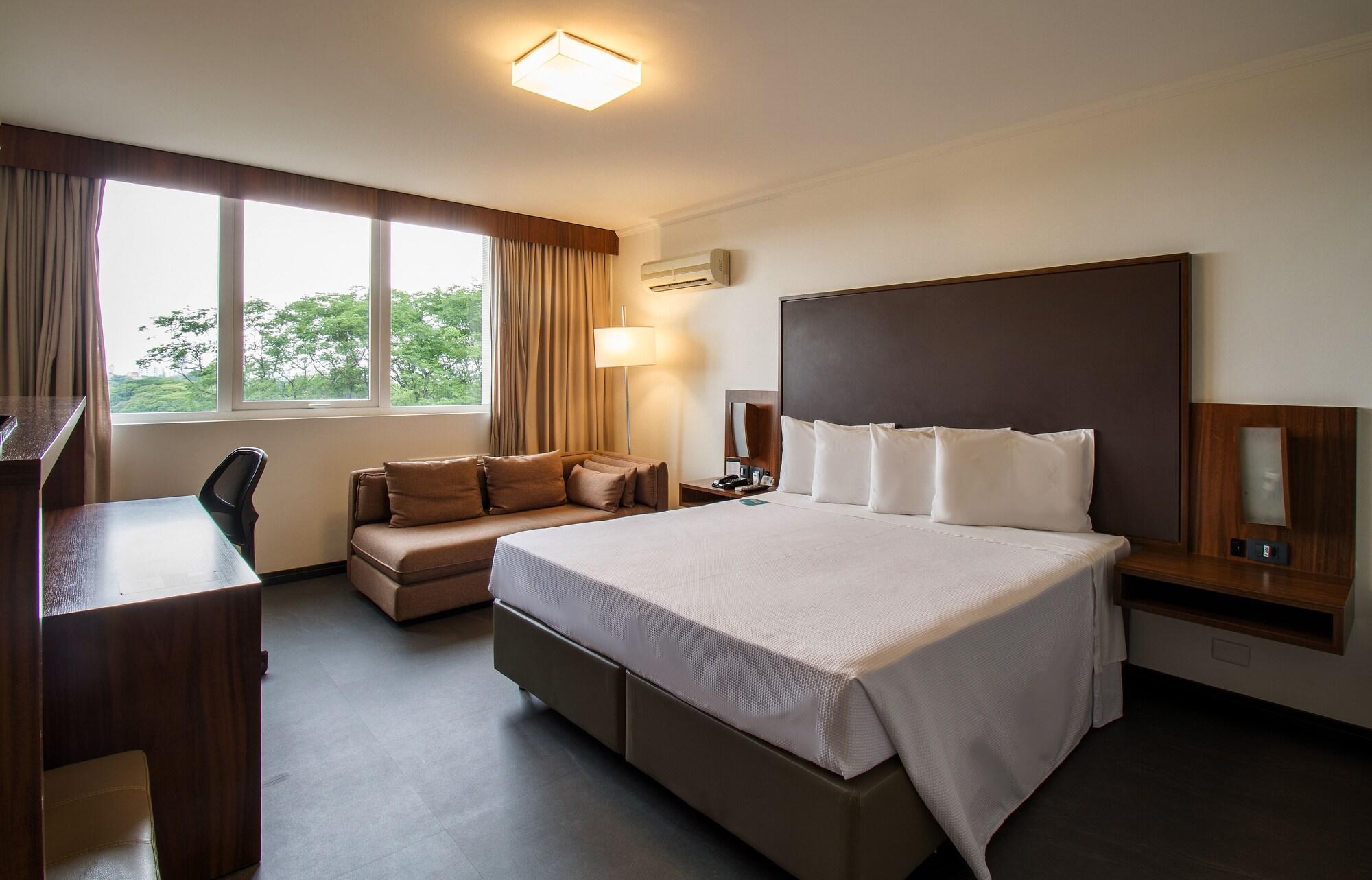 Hotel Deville Business Maringá Eksteriør billede