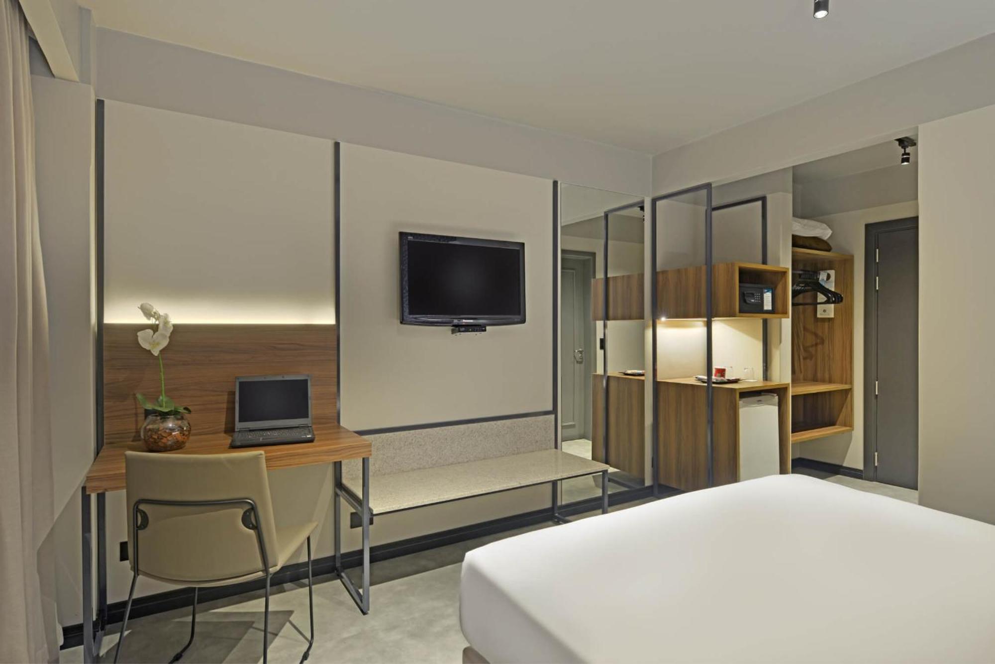 Hotel Deville Business Maringá Eksteriør billede