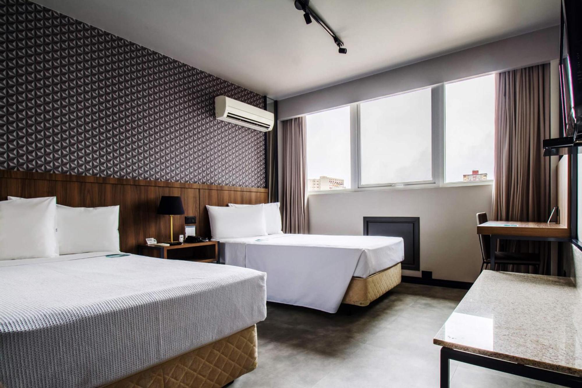 Hotel Deville Business Maringá Eksteriør billede