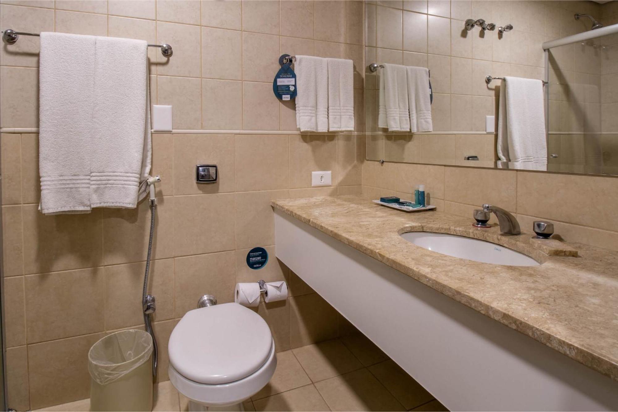 Hotel Deville Business Maringá Eksteriør billede