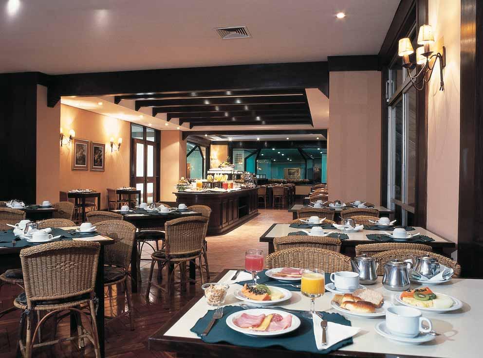 Hotel Deville Business Maringá Eksteriør billede